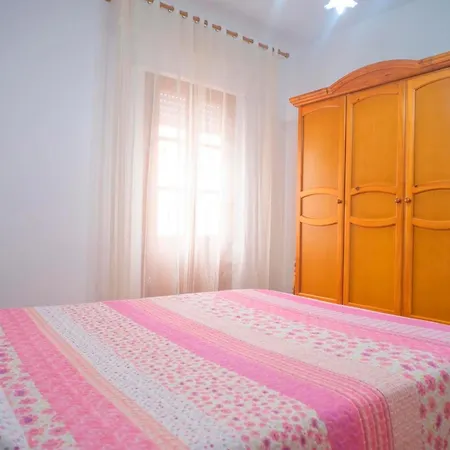 Brisa Familiar Centro Apartamentos Con A&A, Balcon, Garaje Y Solo Para Familias Conil De La Frontera
