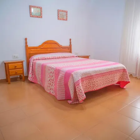 Brisa Familiar Centro Apartamentos Con A&A, Balcon, Garaje Y Solo Para Familias *