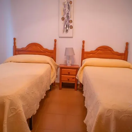 Brisa Familiar Centro Apartamentos Con A&A, Balcon, Garaje Y Solo Para Familias Apartment